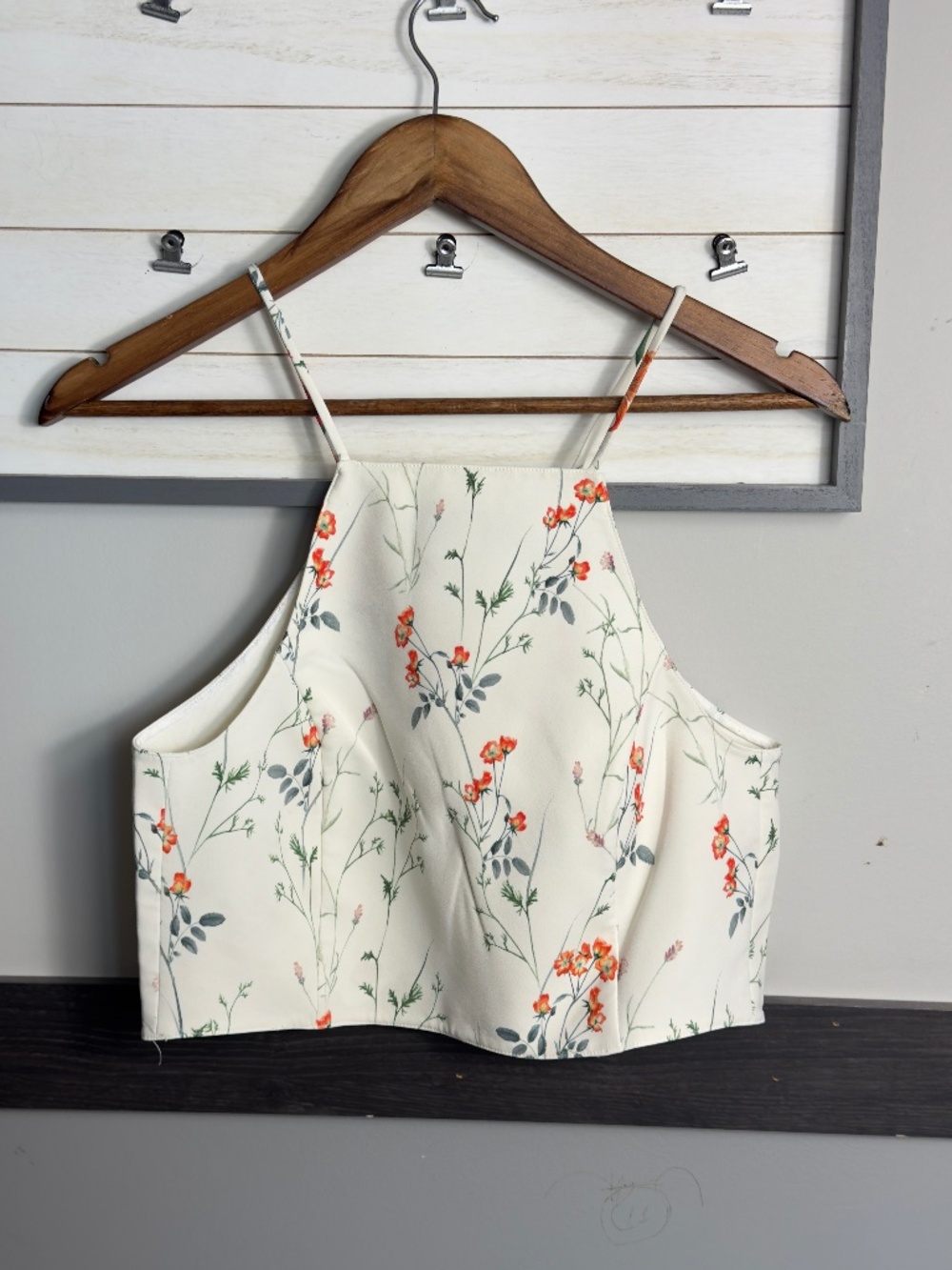 ZARA cream floral print crop top surplice back spaghetti strap size Xsmall